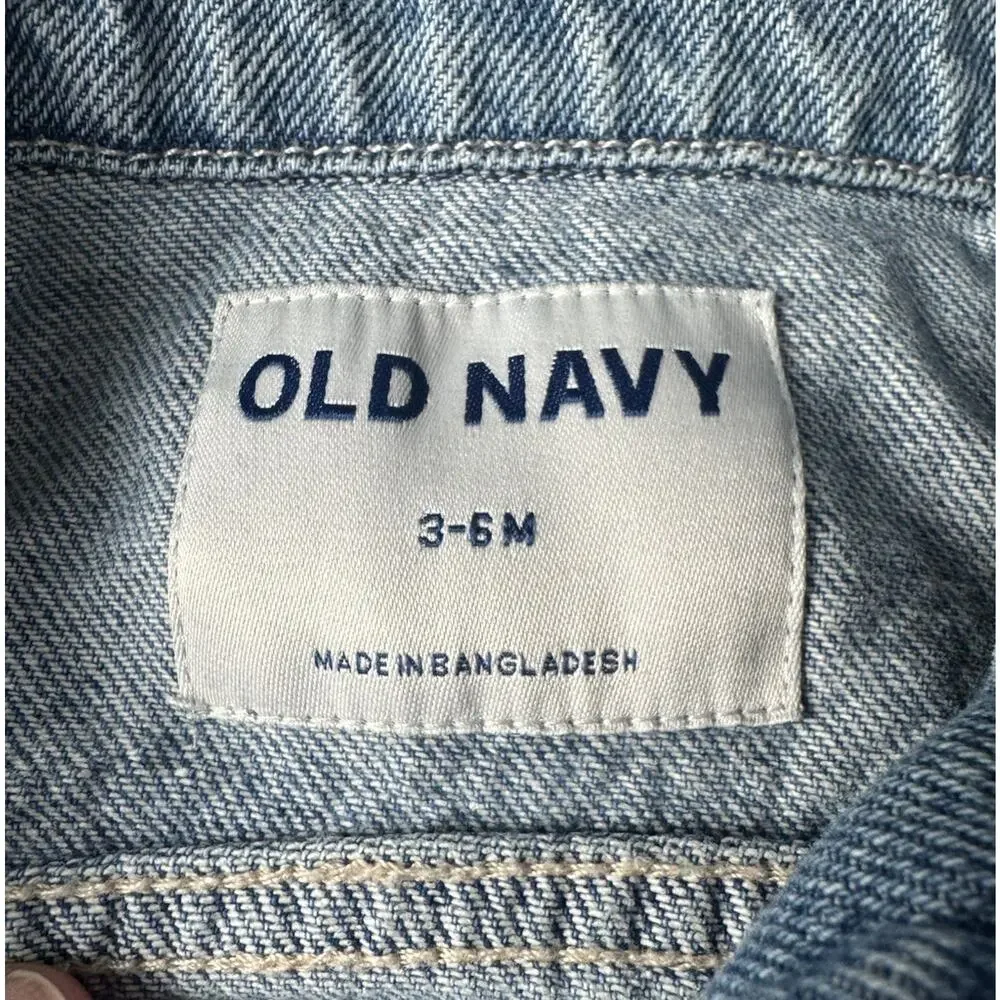 Old Navy Baby Girls Light Wash Trucker Denim Jean Jacket Heart Pockets Sz 3-6M
